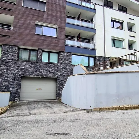 Apartmanica Triangel 222