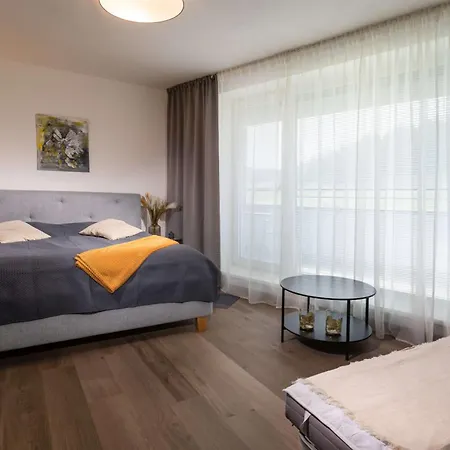 Apartmanica Triangel 222 ドノヴァリ